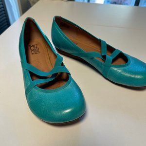 Turquoise Miz Mooz mary jane flat. Size 10M.